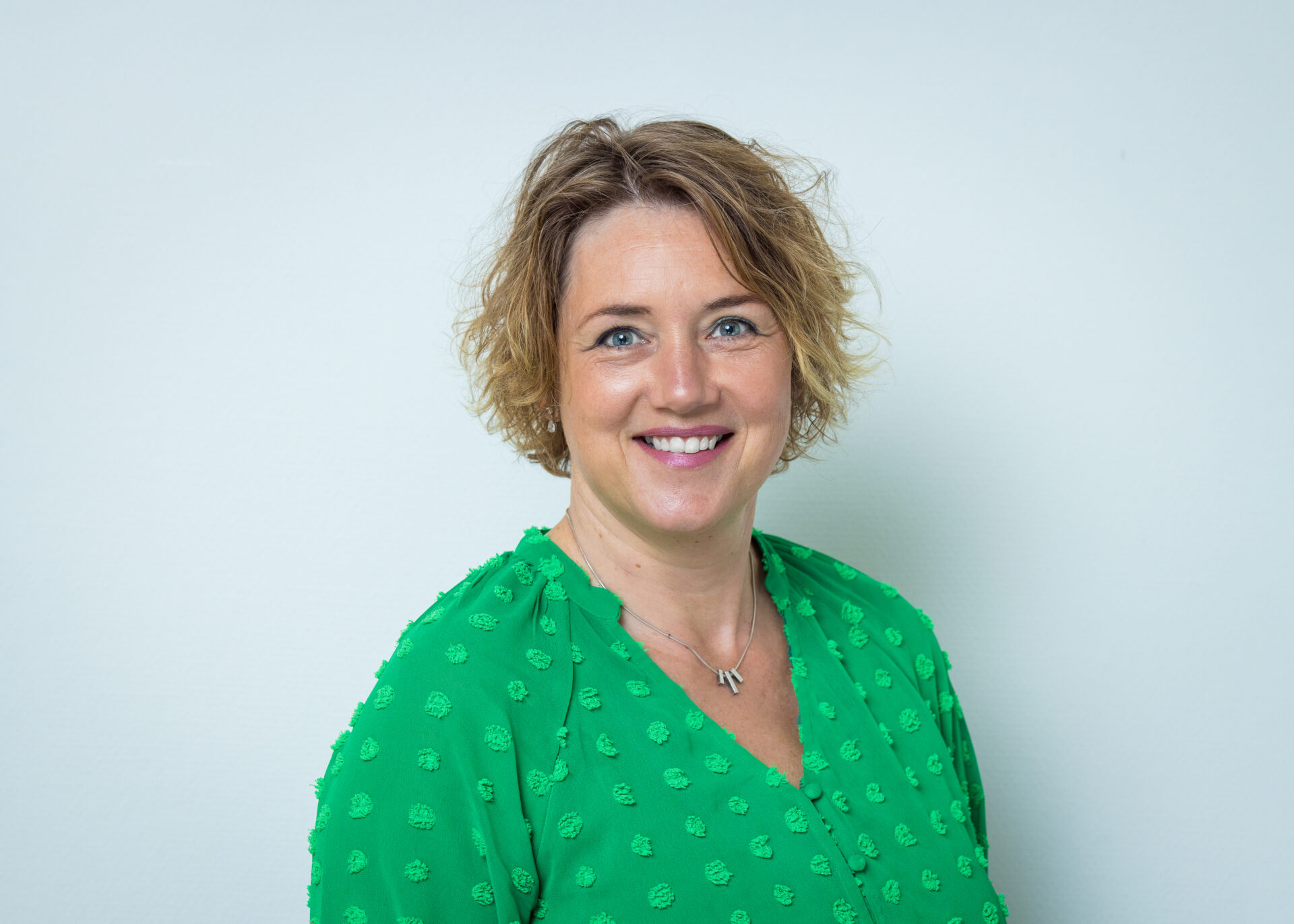 Ellen-25